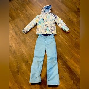 Girls Roxy Snow Coat and matching snow pants
